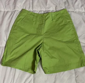 Talbots‎ Womens Size 2 Green Stretch Lightweight Patch Pocket Shorts A1-0019 thumbnail 1