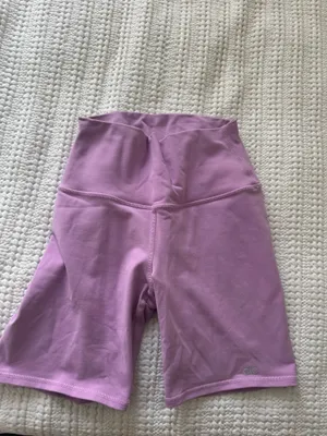 Alo Pink Biker Yoga Shorts thumbnail 5