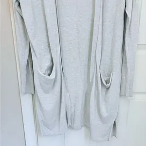 Old Navy Long Length Light Weight Open Front Cardigan in Light Grey thumbnail 5
