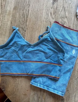 Free People Movement Varsity Tipping Workout Set M/L thumbnail 2