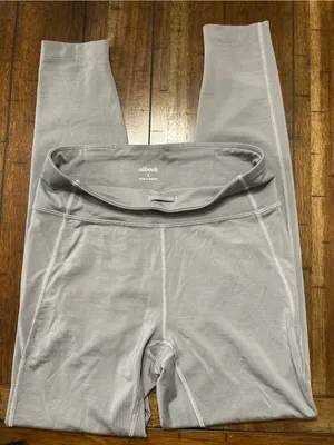 allbirds Light Gray High-Waist Leggings size small thumbnail 1