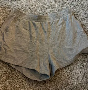 Universal Threads Grey Shorts thumbnail 1