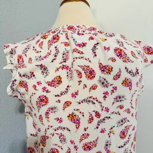 Old Navy Women Cream Pink Floral V-Neck Semi Flared Sleeves Relaxed Fit Blouse M thumbnail 5