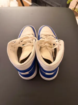 Kentucky Blue Air Jordan 1 Mid thumbnail 4