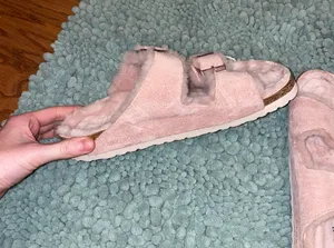 Sandal Fuzzy thumbnail 2
