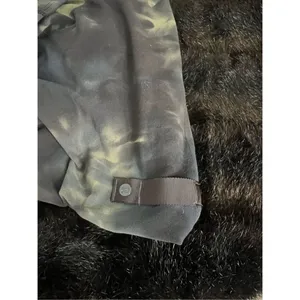 Lululemon Scarf Womens One Size Vinyasa Infinity Wrap Gray Camo Snap Athleisure‎ thumbnail 3