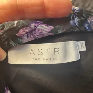 ASTR‎ The Label dress midi floral black one shoulder Adriana drop waist size s thumbnail 10