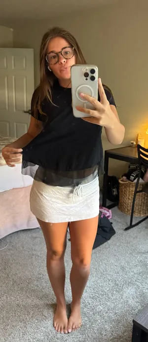 Lululemon Short Sleeve thumbnail 1