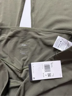 NWT Nike Yoga Dri-FIT Luxe Flared Pants, Green, Size 1X thumbnail 5