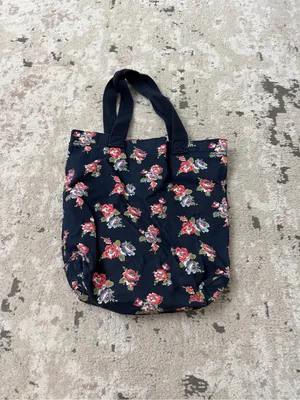 Abercrombie & Fitch Vintage Navy Blue Floral Tote Bag thumbnail 2