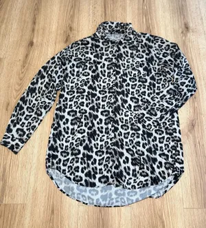 Zara‎ Leopard Print Button-Up Blouse - Black & White thumbnail 1