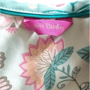 Vera Bradley Women's Scrub Top Laos Lily Blue Print V-Neck Floral‎ Size S thumbnail 5