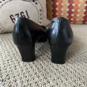 Vintage Casual Corner Women’s Classic Black Heel Pumps with Silver Buckle 8M thumbnail 3