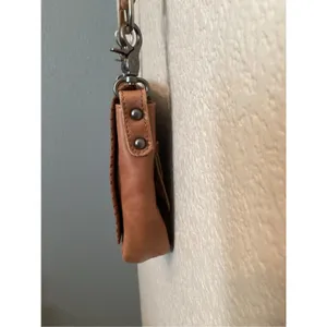 Montana West USA Trinity Ranch Western-Style Floral Tooled Crossbody Saddle Bag thumbnail 4