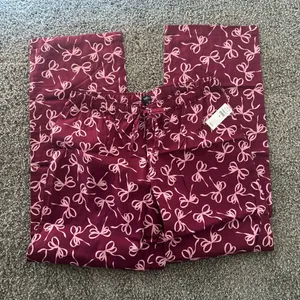 GAP Pink Bow Print Pants thumbnail 1
