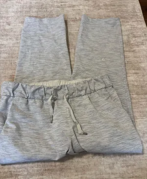 Lululemon On The Fly Pant size 6 thumbnail 2