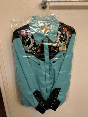 Scully Western Wear Horseshoe And Rose Embroidered Pearl Snap Shirt thumbnail 1