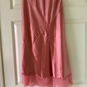 🩷 Anthropologie Bias-Cut Midi Skirt Size S Fits Like XS 2–4 Y2K Satin Slip Skirt thumbnail 9