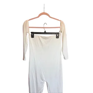 Bumpsuit‎ Off Shoulder Long Sleeve Maternity Jumpsuit The Bella Size Medium thumbnail 11