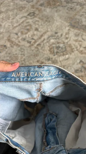 American Eagle Mom Short Jean thumbnail 8