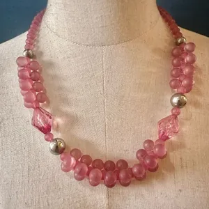 Pink cluster beaded vintage necklace thumbnail 1