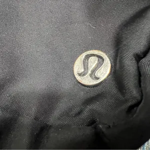 lululemon Everywhere Belt Bag Black OS unisex thumbnail 8