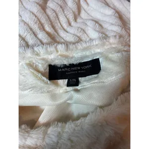 Marc New York Faux‎ Fur Ponco Size L/XL thumbnail 3