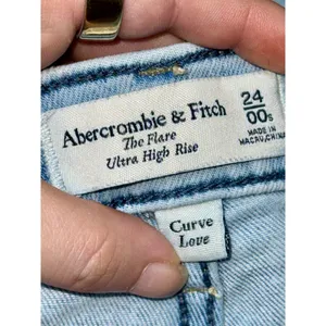 Abercrombie & Fitch Curve Love Flare Ultra High Rise Blue Denim Jeans Size 24 00 thumbnail 3