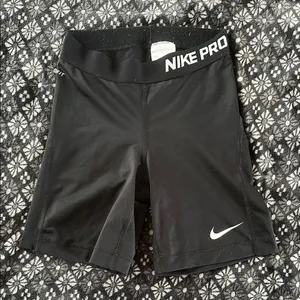 Nike Pros thumbnail 1