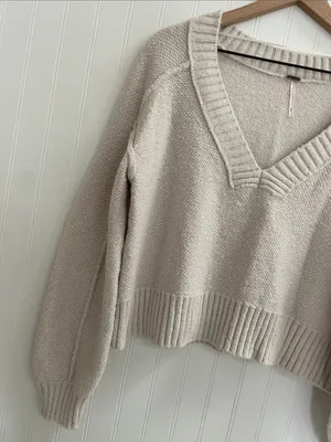 FREE PEOPLE Rhea V-Neck Pullover Sweater Size S thumbnail 6