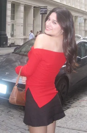 Pull & Bear Red Top thumbnail 1
