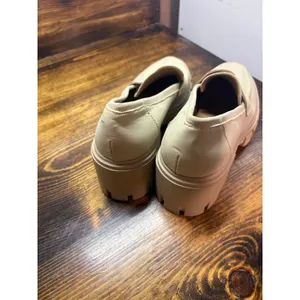Crown Vintage Tan Heeled Loafers‎ Size 6 thumbnail 5