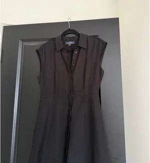 Boutique Poplin dress size 6 thumbnail 6