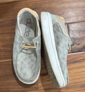 Hey Dude Gray and Tan Patterned Shoes thumbnail 3