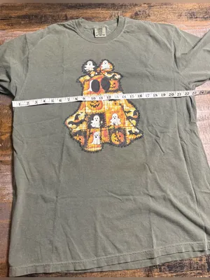 Comfort Colors Moss Short Sleeve Tee with Halloween Patch Ghost Graphic thumbnail 5