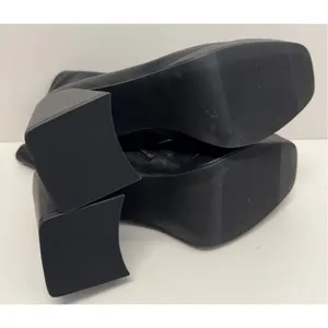 Wild Pair‎ Chunky Heel Platform Booties Black Size 9.5 Sock Like Fit Block Heel thumbnail 9