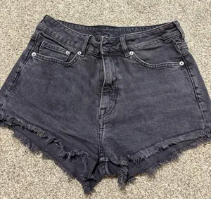 Divided Denim Shorts thumbnail 1