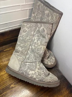Ugg gray paisley tall boots size 8 thumbnail 1