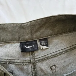 Marmot Mid Rise Skinny Jeans‎ Green Womens 6 Outdoor Hiking Causal Quiet Luxury thumbnail 8