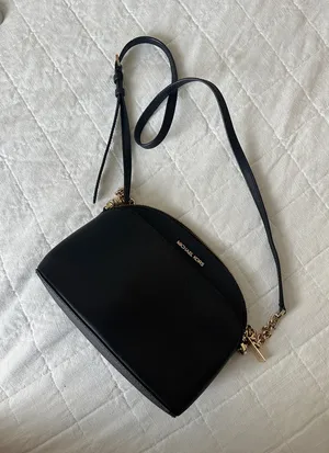 Michael Kors Black purse thumbnail 1