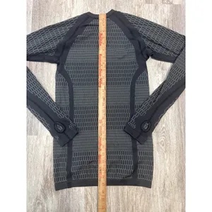 Lululemon Lululemon About That Base Long Sleeve Black / Slate Thumbhole Size 4 thumbnail 6