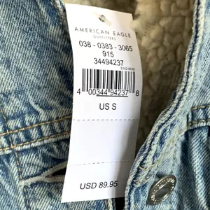 NWT American Eagle Outfitters Fleece Lined Trucker Denim Jacket in‎ Blue thumbnail 7