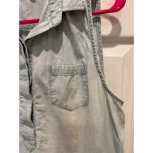 J.Crew Womens Sleeveless Chambray Popover Shirt Light Wash Blue‎ Cotton 14 Denim thumbnail 2