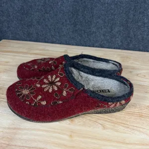 Taos Women Red Wool Floral Embroidered Clogs Mules Size EU 38 Made in Spain thumbnail 2