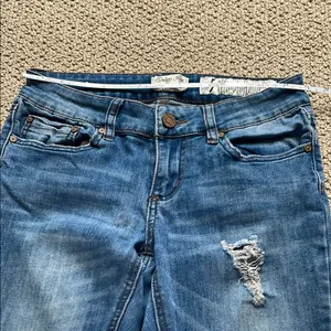 Indigo Rein Distressed Ankle Jeans in Blue thumbnail 3