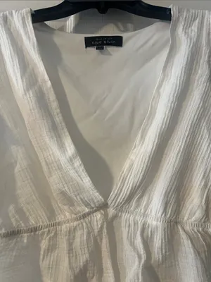 Blue Blush White V-Neck Peplum Flutter Sleeve Blouse thumbnail 4