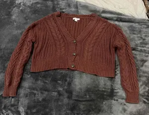 Aeropostale Cable Knit V-Neck Ribbed‎ Hem Cardigan Sweater Size Small thumbnail 1