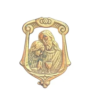 Vintage First Communion Souvenir Pin Jesus & Child Gold-Tone Metal Religious Bro thumbnail 1
