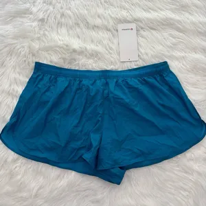 Lululemon Dolphin Hem Mid Rise Running Shorts 3" Hawaiian Blue Size XL thumbnail 3