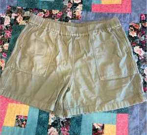J.Crew $65 Women's L Olive Green Casual Comfort Stretch Summer Camp Shorts thumbnail 1